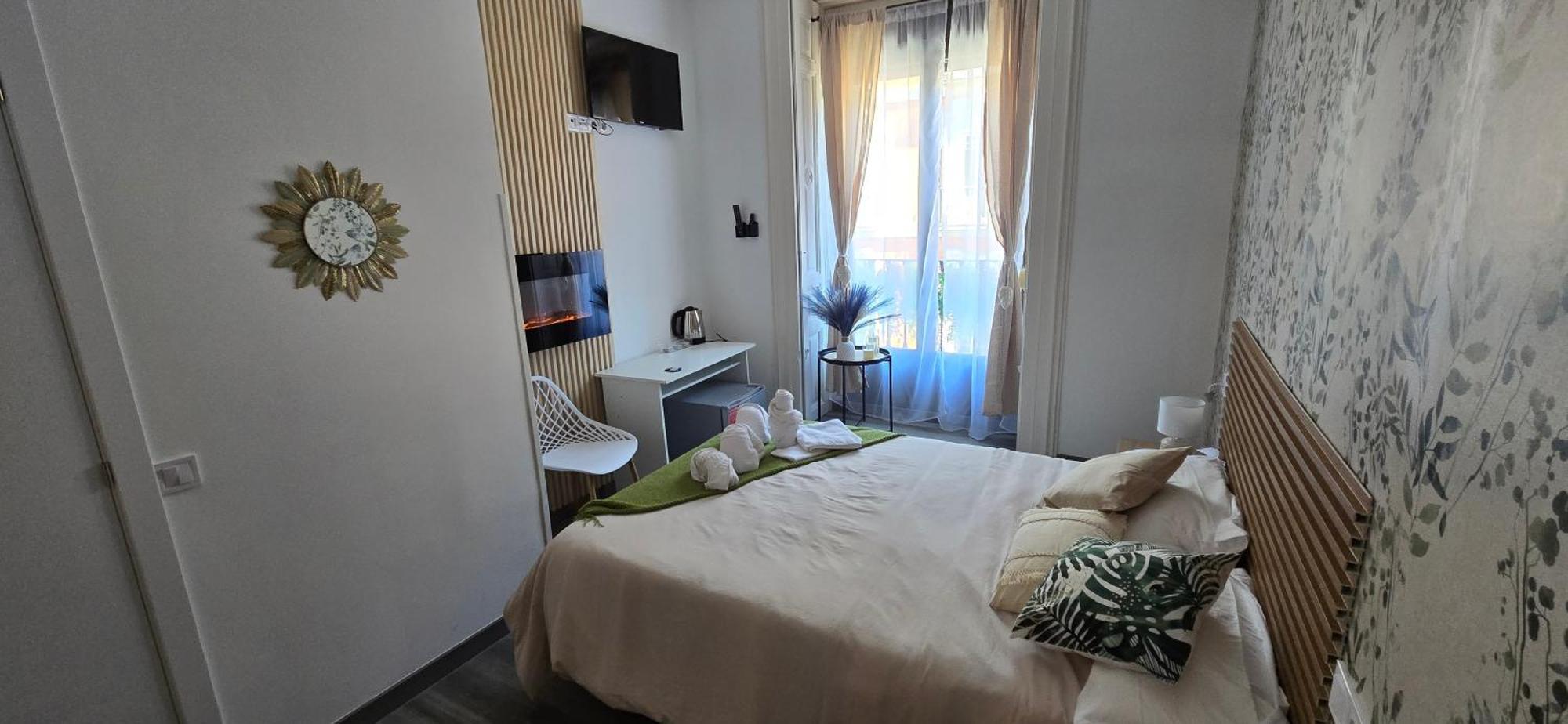 Habitaciones Universal Madrid Esterno foto