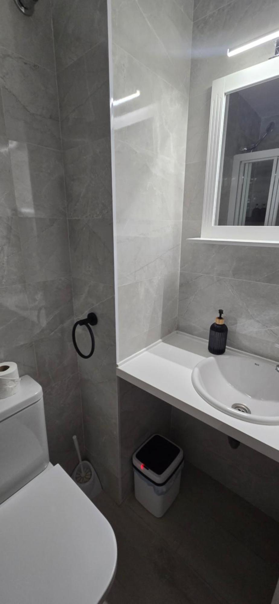 Habitaciones Universal Madrid Esterno foto