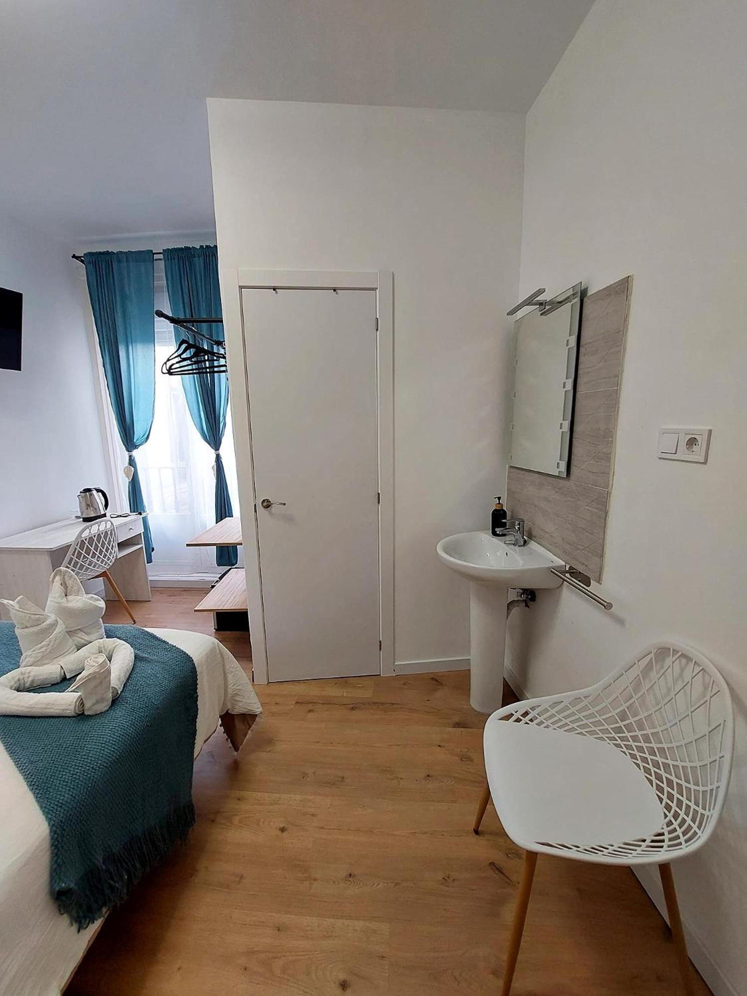 Habitaciones Universal Madrid Esterno foto