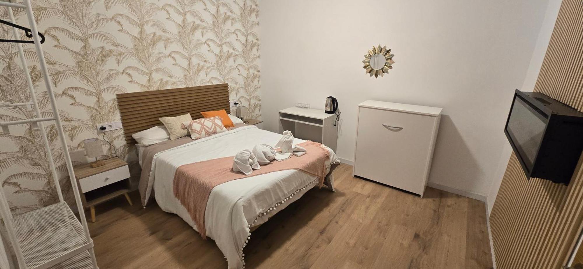 Habitaciones Universal Madrid Esterno foto