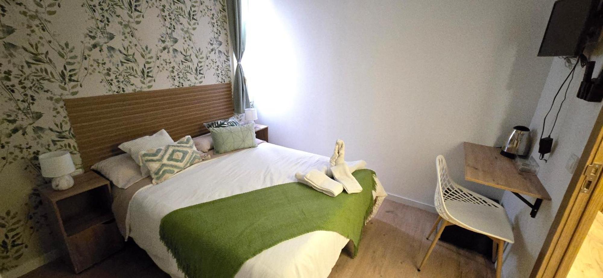 Habitaciones Universal Madrid Esterno foto